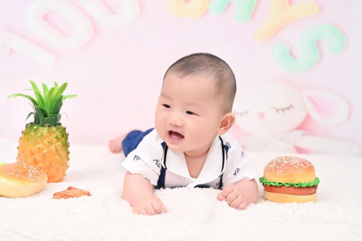 沛县宝宝在妈妈肚子里
